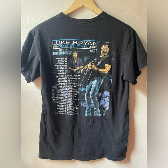 Luke Bryan Concert Tee Kill The Lights Tour 2017 Size Medium 100% Cotton - Picture 8 of 8